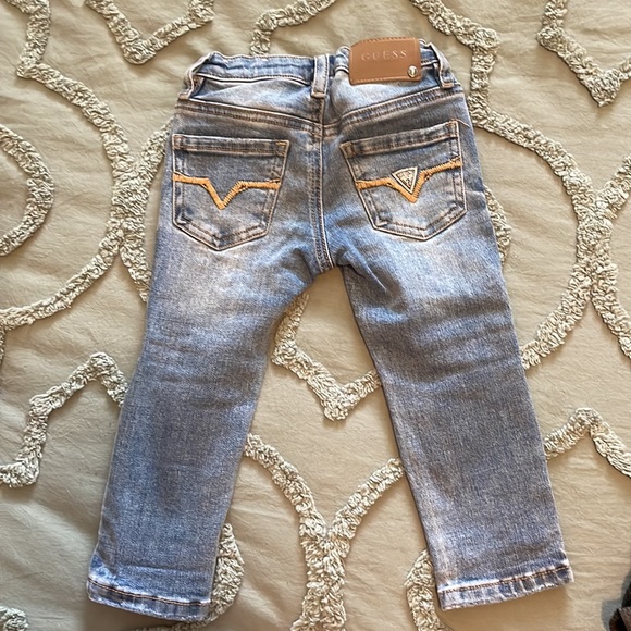 Guess kids jeans toddler size 2T - Picture 2 of 3